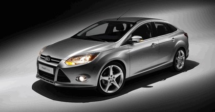 2010 Ford Focus sedan 10