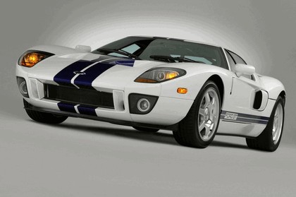 2005 Ford GT 15