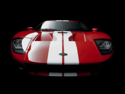 2005 Ford GT 38