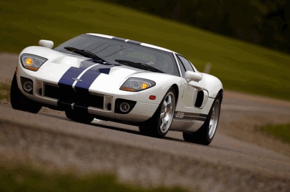 2005 Ford GT 44