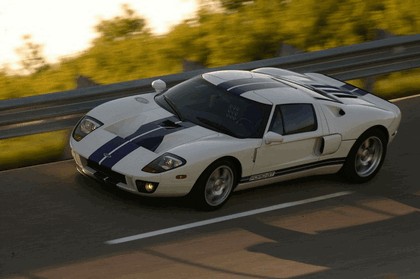 2005 Ford GT 46