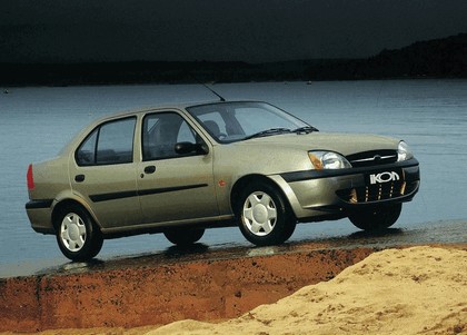 2000 Ford Ikon 2