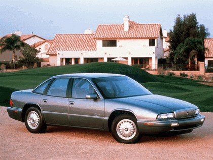 1995 Buick Regal sedan 1