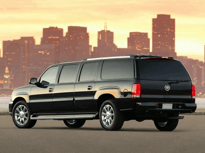 2006 Cadillac Escalade ESVe Limousine 2