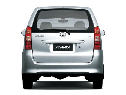 2003 Toyota Avanza 3