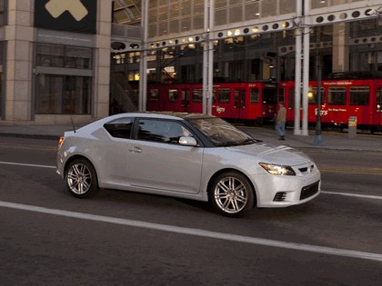 2010 Scion tC 6