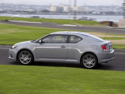 2010 Scion tC 7