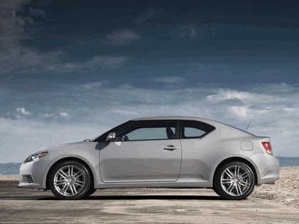 2010 Scion tC 13