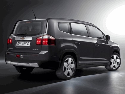 2010 Chevrolet Orlando 2