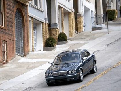 2005 Jaguar XJ Super V8 4