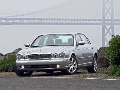 2005 Jaguar XJ8 L 26