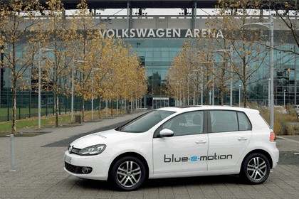 2010 Volkswagen Golf blue-e-motion 2