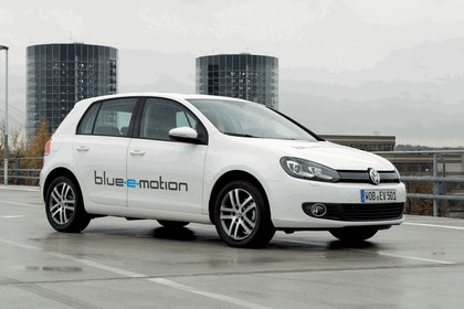 2010 Volkswagen Golf blue-e-motion 3