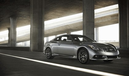 2010 Infiniti IPL G coupé concept 3