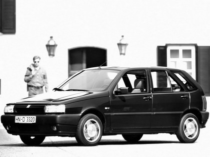 1993 Fiat Tipo 5-door 4