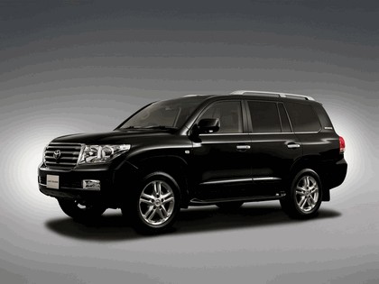 2011 Toyota Land Cruiser 200 60th anniversary 1