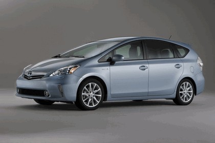 2011 Toyota Prius V hybrid 8