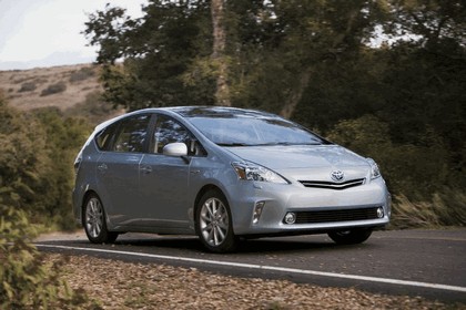 2011 Toyota Prius V hybrid 21