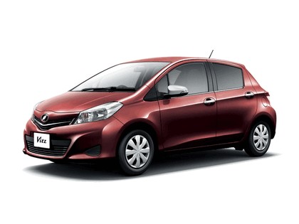 2011 Toyota Vitz 2