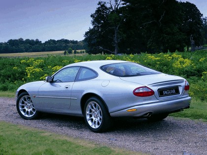 1998 Jaguar XKR coupé 4