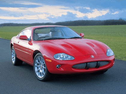 1998 Jaguar XKR coupé 9