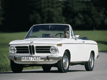 1967 BMW 1600 ( E10 ) cabriolet 2