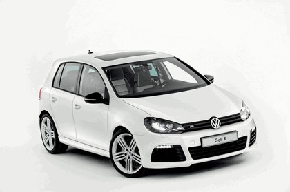 2011 Volkswagen Golf R Oryx White 1