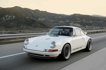 2011 Porsche 911 ( 993 ) by Singer 40