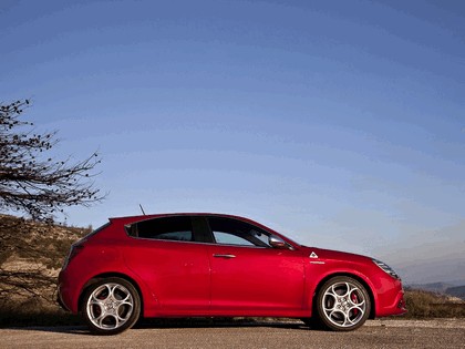 2010 Alfa Romeo Giulietta Quadrifoglio verde 4