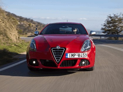 2010 Alfa Romeo Giulietta Quadrifoglio verde 5