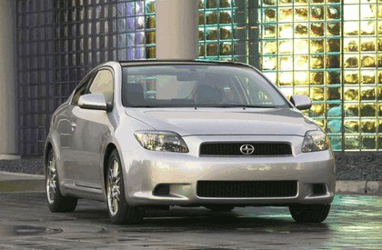 2005 Scion tC 17