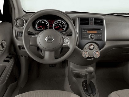 2011 Nissan Versa 9