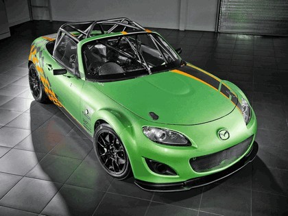 2011 Mazda MX-5 GT race car 1