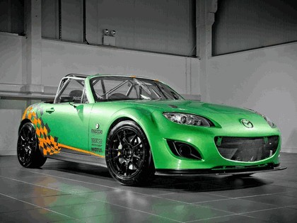 2011 Mazda MX-5 GT race car 3