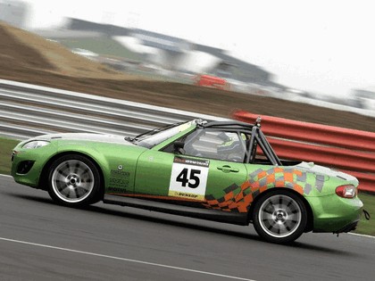 2011 Mazda MX-5 GT race car 13