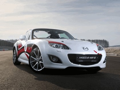 2011 Mazda MX-5 GT race car 16