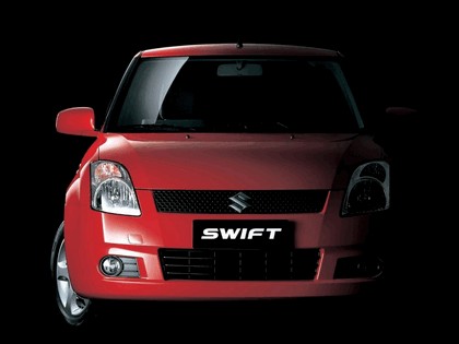 2005 Suzuki Swift 3-door 1