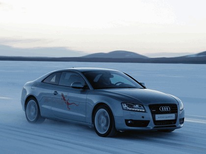 2011 Audi e-tron quattro concept 7