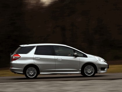 2011 Honda Fit Shuttle 6