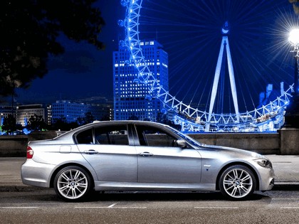 2011 BMW 318i ( E90 )  Performance Edition - UK version 4