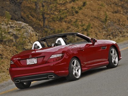 2011 Mercedes-Benz SLK 350 AMG with Sports Package - USA version 14