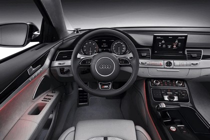 2011 Audi S8 16