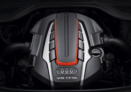 2011 Audi S8 19