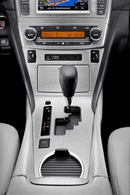 2011 Toyota Avensis 33