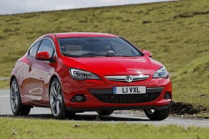 2012 Vauxhall Astra GTC 14