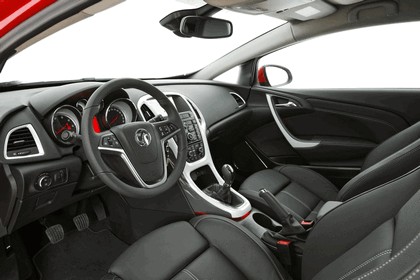 2012 Vauxhall Astra GTC 52