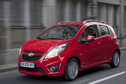 2013 Chevrolet Spark 30