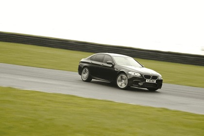 2011 BMW M5 ( F10 ) - UK version 4