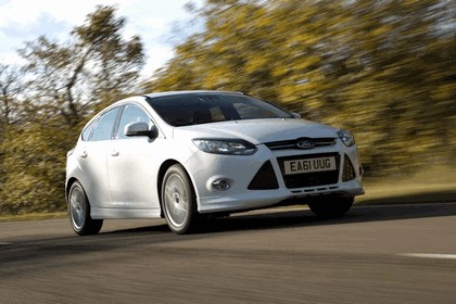 2011 Ford Zetec S - UK version 4