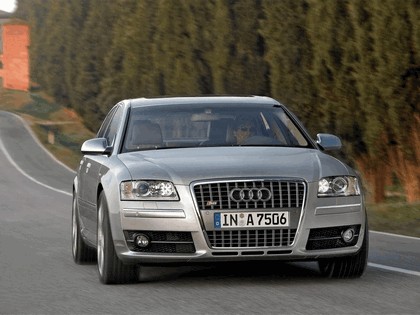 2006 Audi S8 3